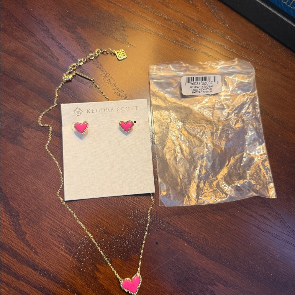 Kendra Scott Gold Pink Heart Necklace and Pink Heart Earrings - Picture 2 of 8